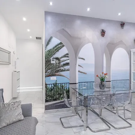 Gold Horizon Luxury アパート *